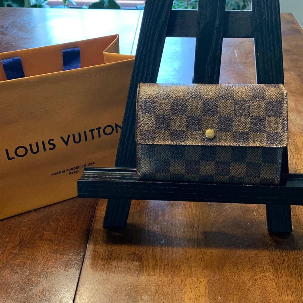 Authentic Louis Vuitton Damier Ebene Organizer Wide Trifold Wallet
